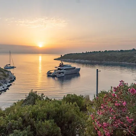 Jean Luc By About Paxos Apartment *